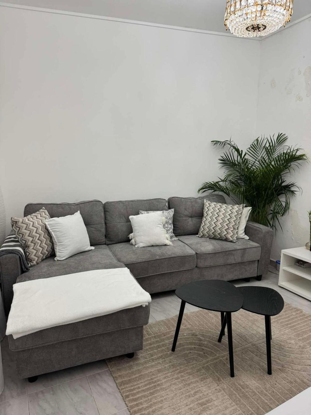 Apartment T1 Marques Pombal - Lisbon — Photos 3